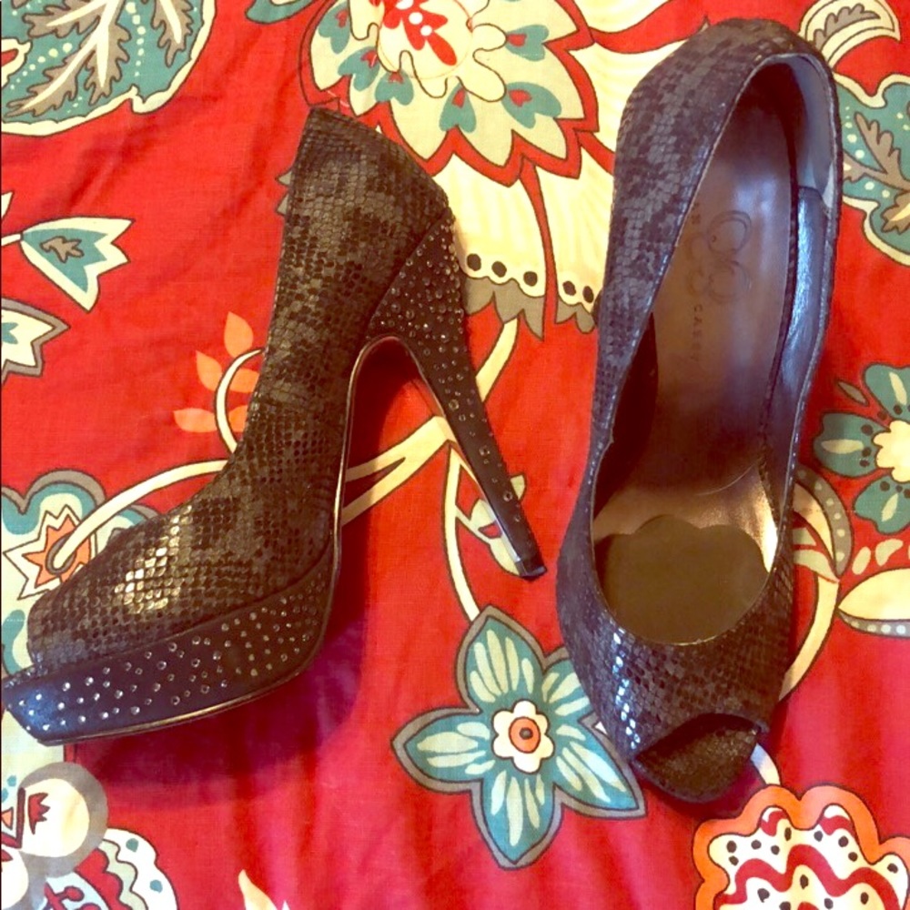 Black heels